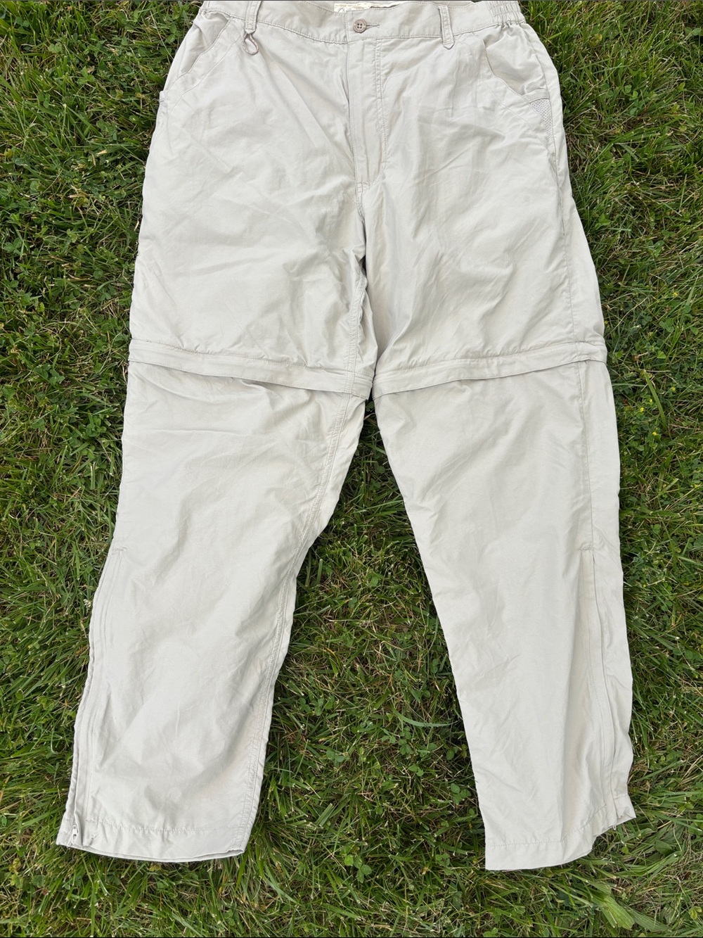 Cabela's Men's Light Beige Cargo Pants